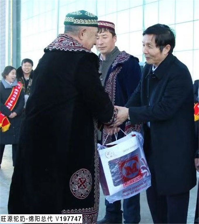 网易新闻丨边疆脱贫牧民成为骆驼产业生力军